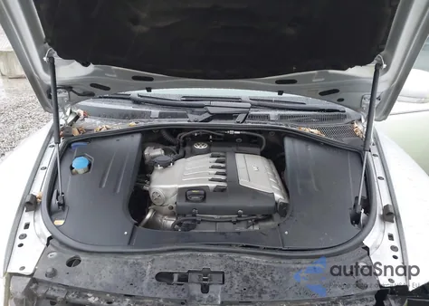 2004 Volkswagen Touareg V6 z USA, uszkodzony, nr VIN WVGBC67L44D017199